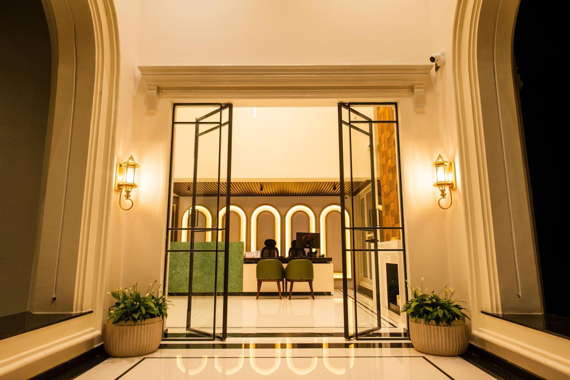 Hotel Mysore Radiance Exterior foto
