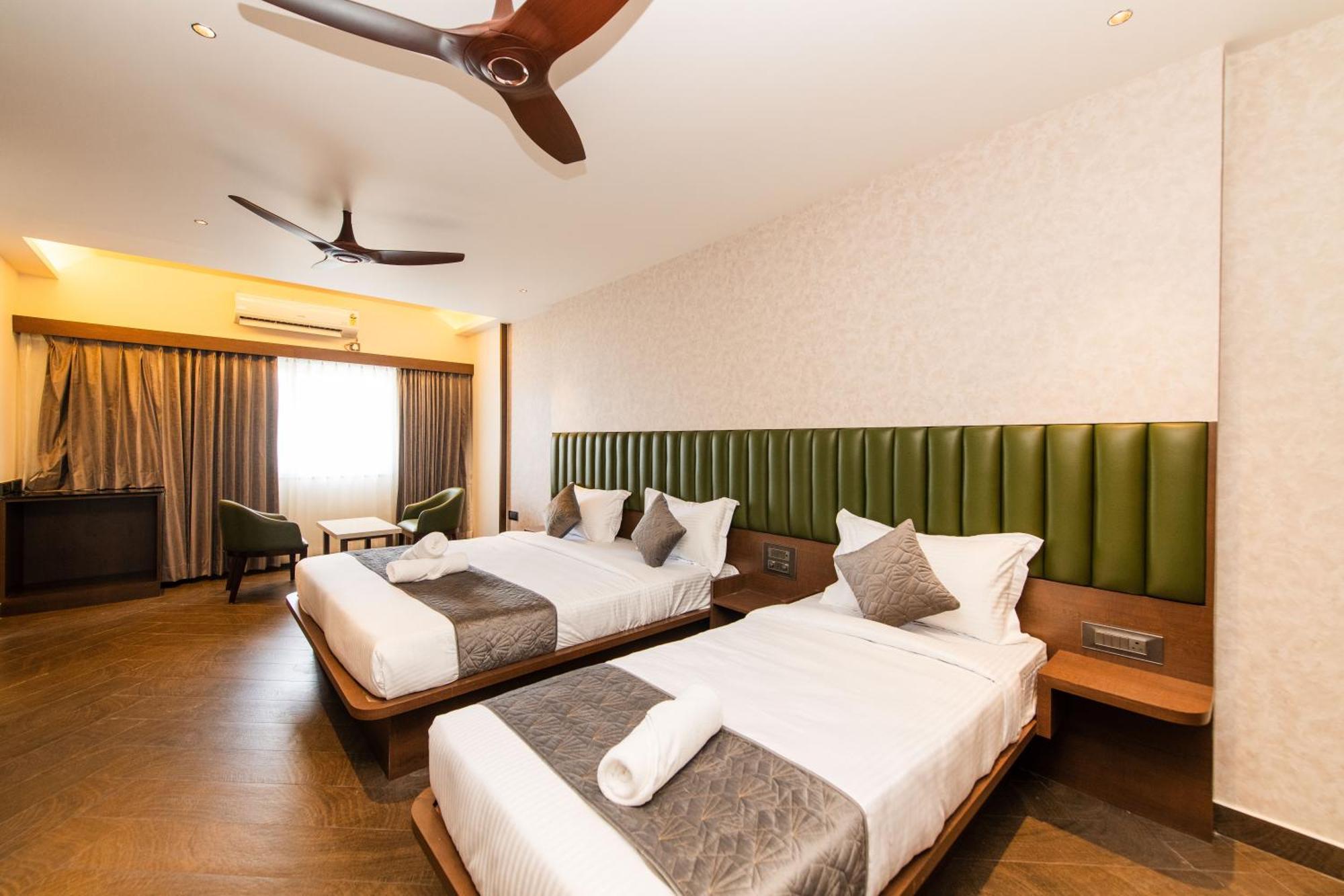 Hotel Mysore Radiance Exterior foto