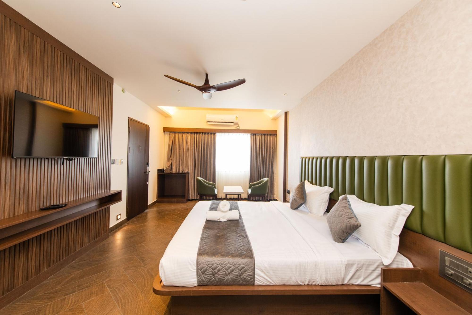 Hotel Mysore Radiance Exterior foto